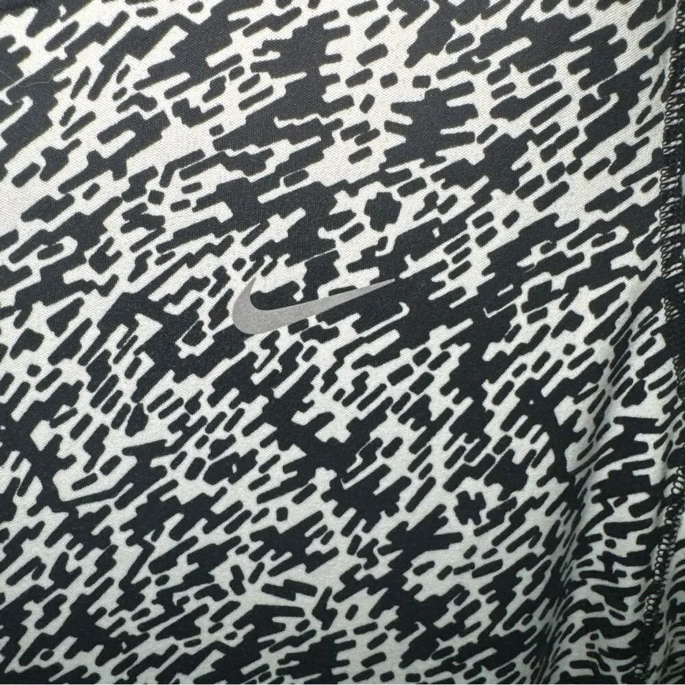 Nike Dri-FIT Running Shirt Womens Medium Black White Patterned Athletic Swoosh